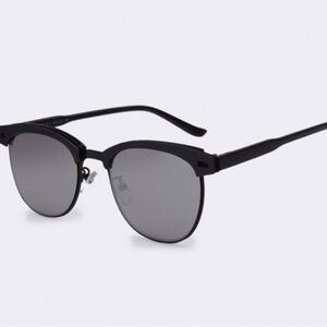 Mirrored Sunglasses​